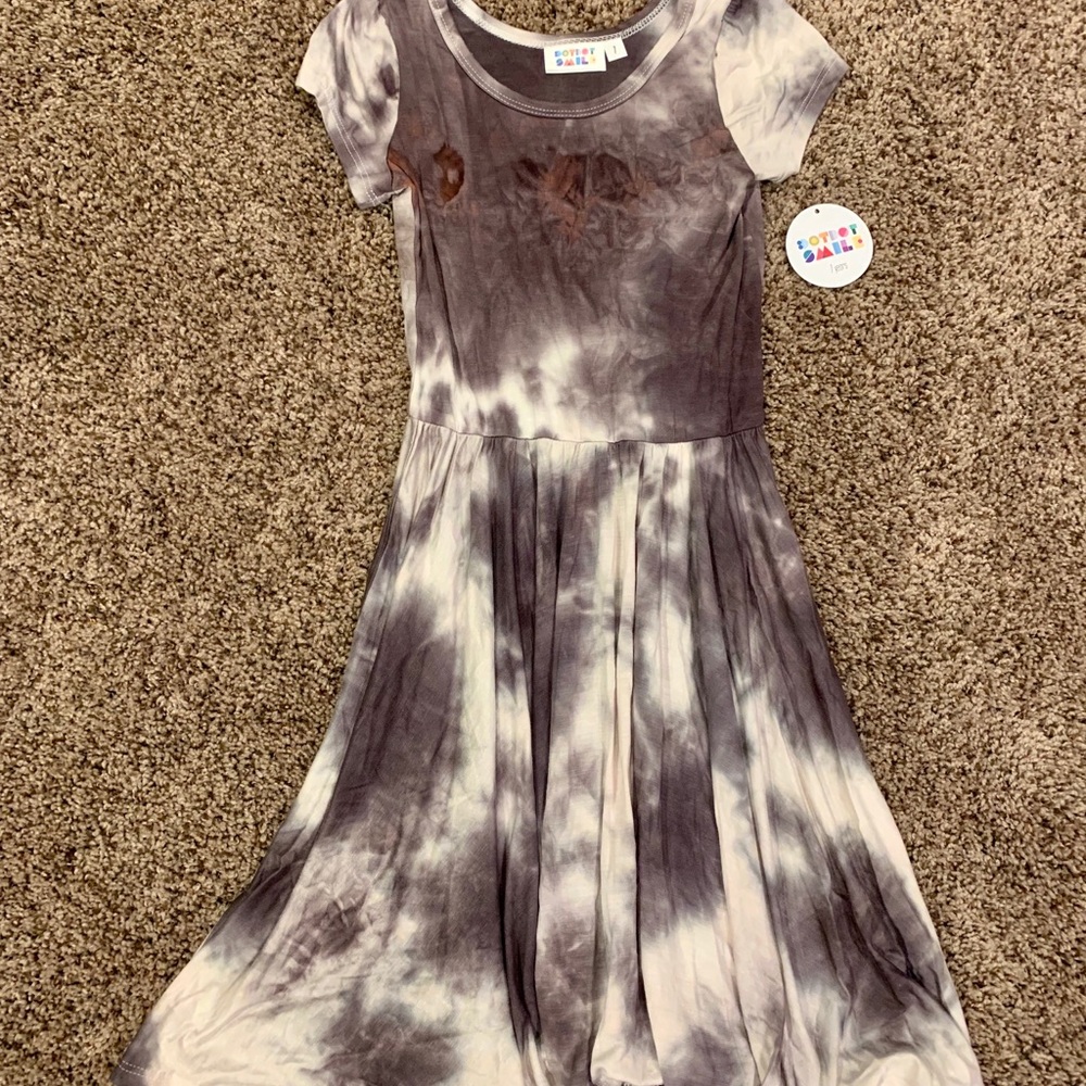 GIRL’S DOT DOT SMILE TWIRL DRESS - SZ 7 - TIE DYE